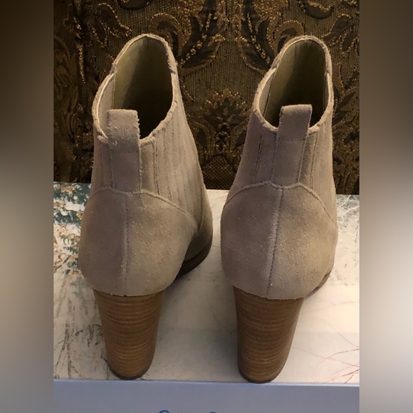 Marc Fisher Womens Maree Suede Stretch Ankle Boots 7.5 - Picture 4 of 5